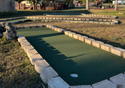 Photo of the putt-putt golf course at Florida Caverns RV Resort.